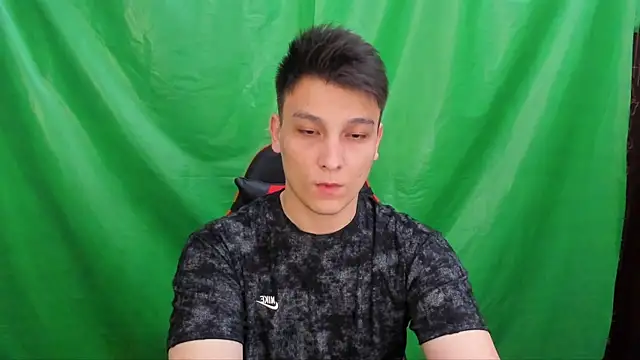 Pokazy przed kamerką – Justin_time111