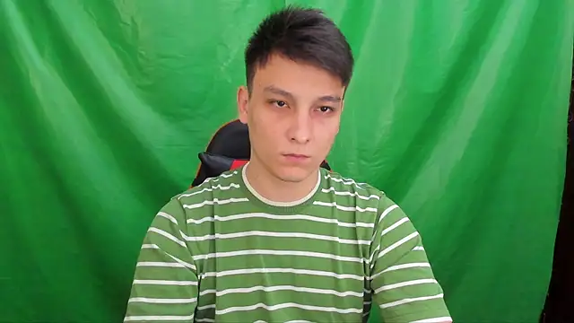 Show modela Justin_time111 na web-kameri