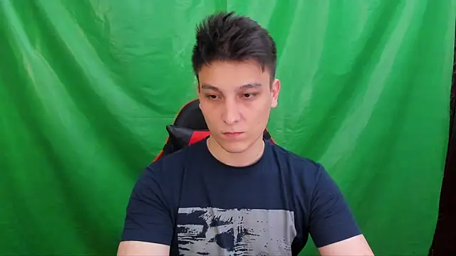 Pokazy przed kamerką – Justin_time111