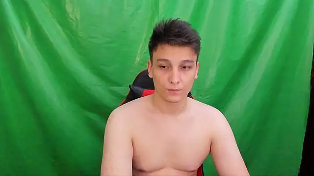 Pokazy przed kamerką – Justin_time111