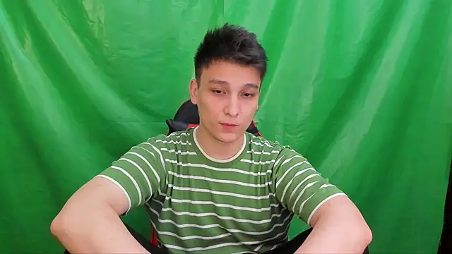 Pokazy przed kamerką – Justin_time111