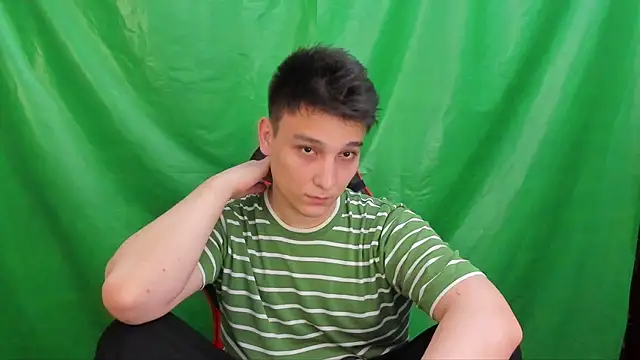 Pokazy przed kamerką – Justin_time111