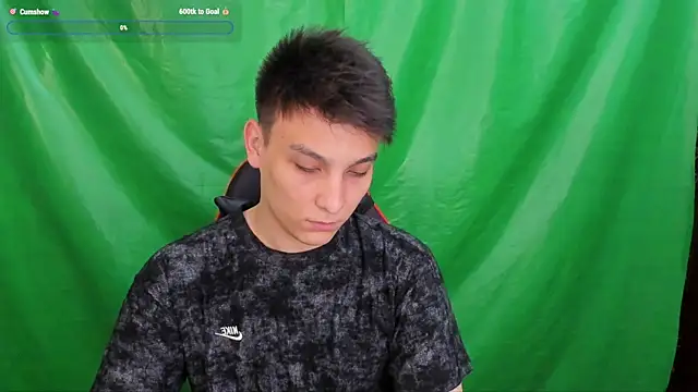 Pokazy przed kamerką – Justin_time111