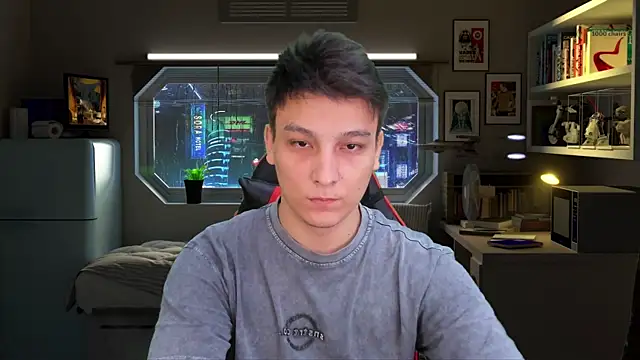 Justin_time111: διαδικτυακό σόου στην κάμερα