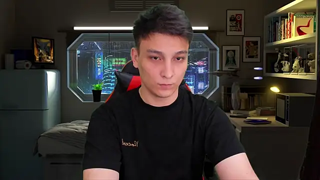 Justin_time111: διαδικτυακό σόου στην κάμερα