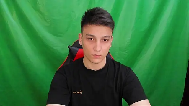 Pokazy przed kamerką – Justin_time111