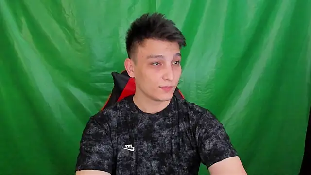Justin_time111's Webcam Show