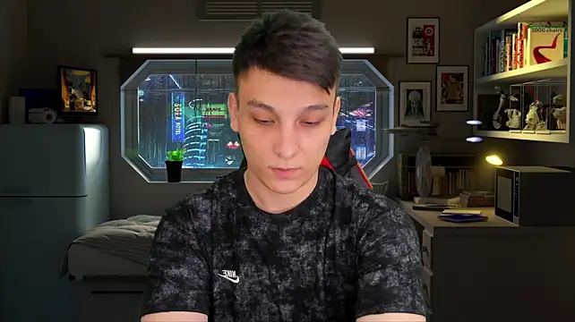 Justin_time111's Webcam Show