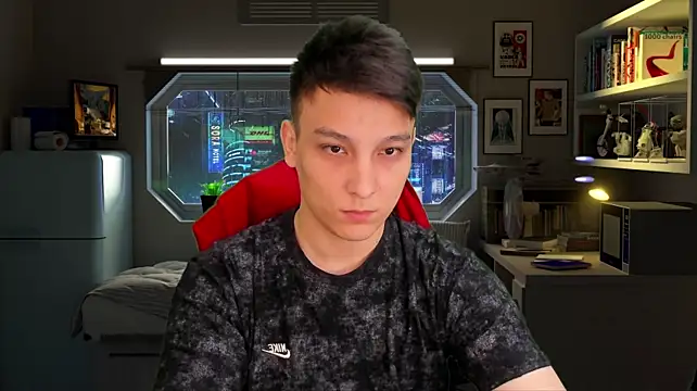 הופעת וובקאם של Justin_time111