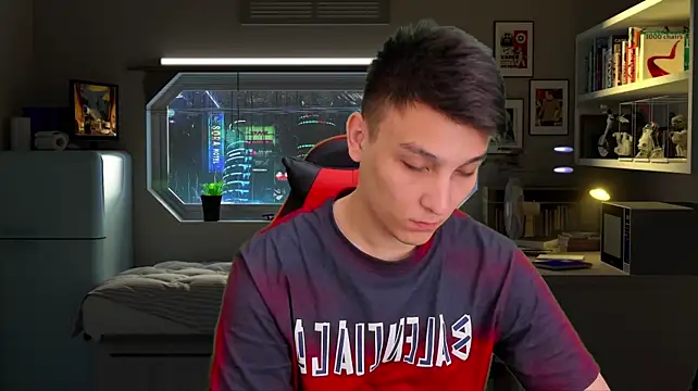 Justin_time111 在線直播表演