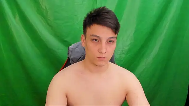 Show modela Justin_time111 na web-kameri