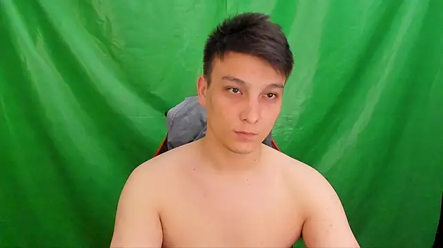 Show modela Justin_time111 na web-kameri