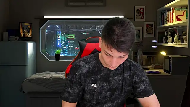 Justin_time111's Webcam Show