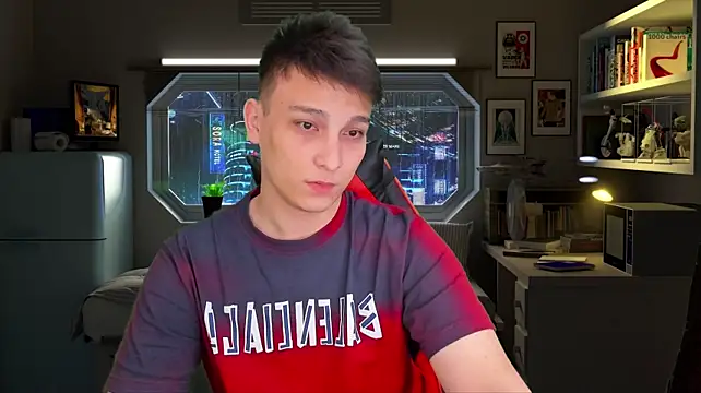 הופעת וובקאם של Justin_time111