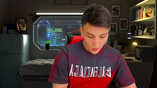 Pokazy przed kamerką – Justin_time111