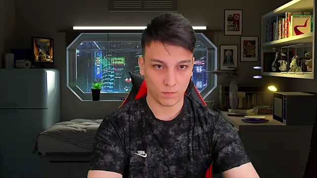 Justin_time111's Webcam Show