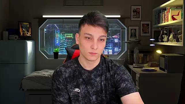 הופעת וובקאם של Justin_time111