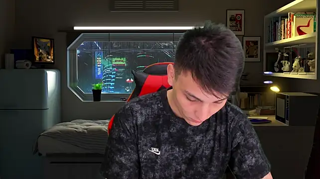 Justin_time111 Шоу с уебкамера