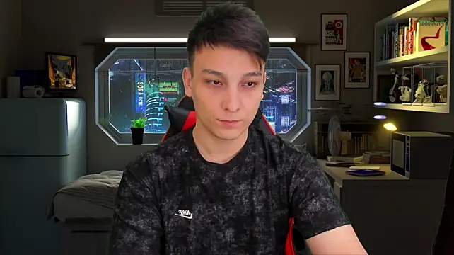 Pokazy przed kamerką – Justin_time111