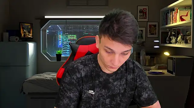 Justin_time111 Adlı Modelin Web Kamerası Şovu
