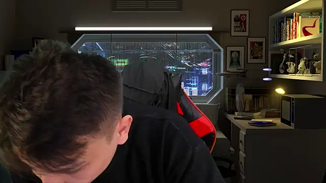 הופעת וובקאם של Justin_time111