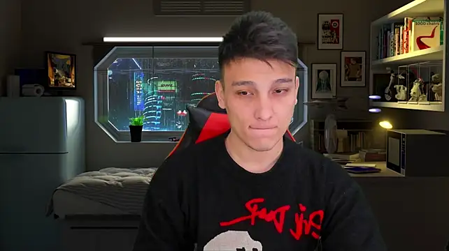 הופעת וובקאם של Justin_time111