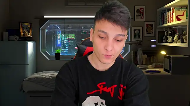 Justin_time111: διαδικτυακό σόου στην κάμερα
