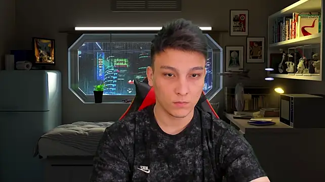 הופעת וובקאם של Justin_time111