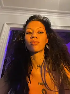 luxxlola's Webcam Show
