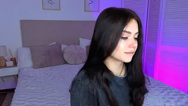 Silena_sky Adlı Modelin Canlı XXX Sohbeti