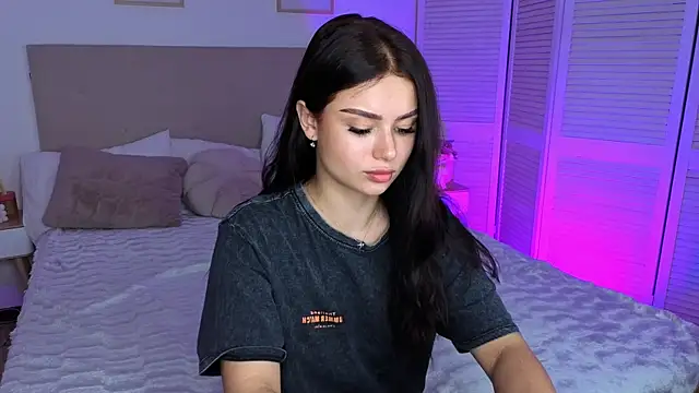 Chat +18 de Silena_sky ao vivo