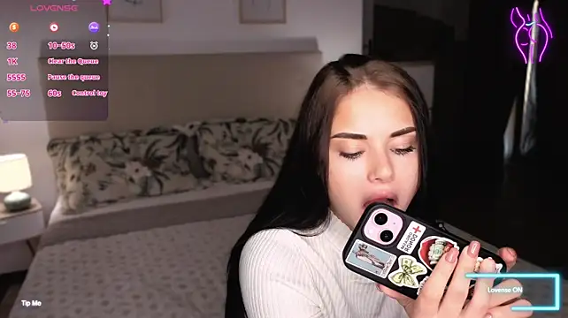 XXX chat uživo modela Silena_sky