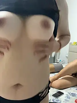 xiaotiantian-10's Webcam Show