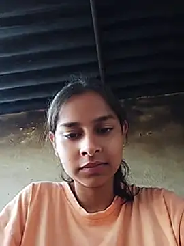 חדר צ'אט בשידור חי של Queen_Simran