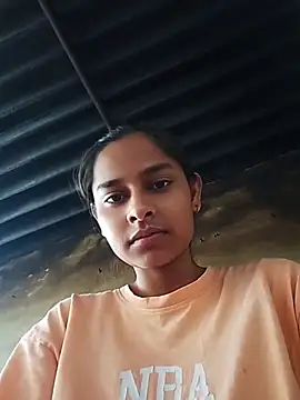 Queen_Simran Pertunjukan Webcam