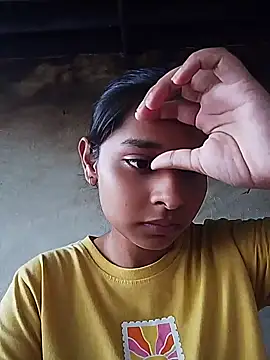 Queen_Simrann Webbikameraesitys