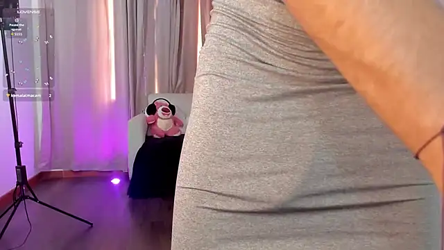 Hurremcan_ Pertunjukan Webcam