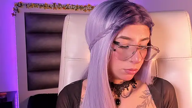 Czat XXX na żywo – adhalee_js
