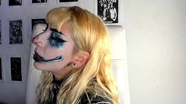 adhalee_js' Webcam Show