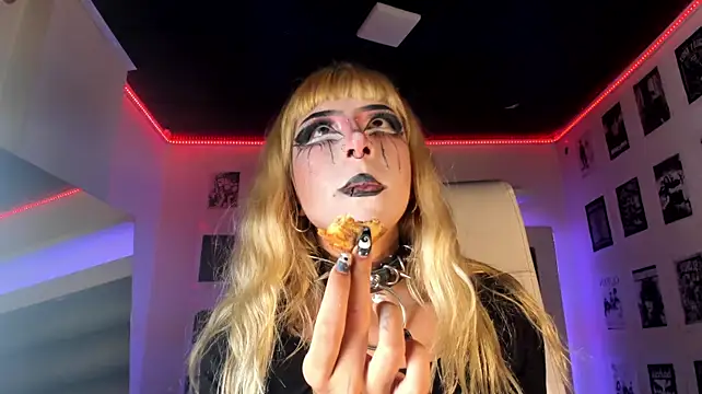 adhalee_js' Webcam Show