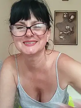 Show modela AliceSwan57 na web-kameri