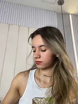 JuliaColemann Chat XXX in diretta