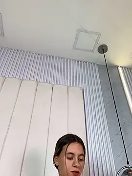 JuliaColemann's Live Chat Room