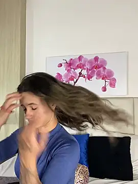 XXX chat uživo modela JuliaColemann
