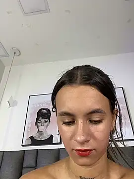 צ'אט XXX בשידור חי של JuliaColemann