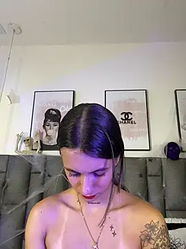 Živý XXX chat JuliaColemann