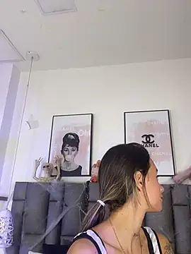 JuliaColemann 即時 XXX 聊天