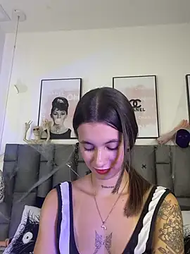 JuliaColemann live XXX chat
