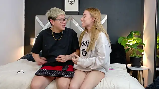Evie_demn Adlı Modelin Web Kamerası Şovu