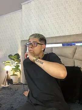Evie_demn Webcam Show